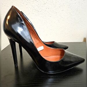 Black Heels Size 8